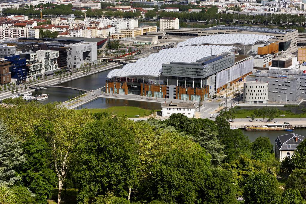 Novotel Lyon Confluence Exterior photo